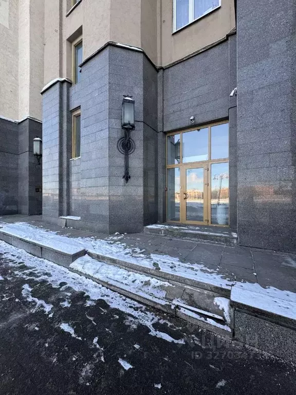 Помещение свободного назначения в Санкт-Петербург наб. Воскресенская, ... - Фото 1