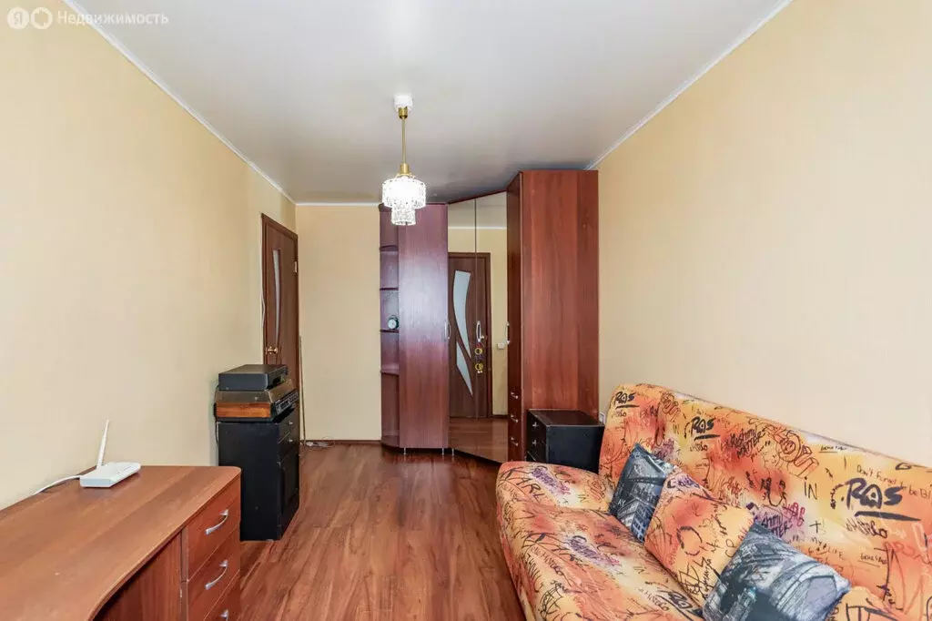 3-комнатная квартира: Первоуральск, улица Ленина, 21А (56 м) - Фото 1