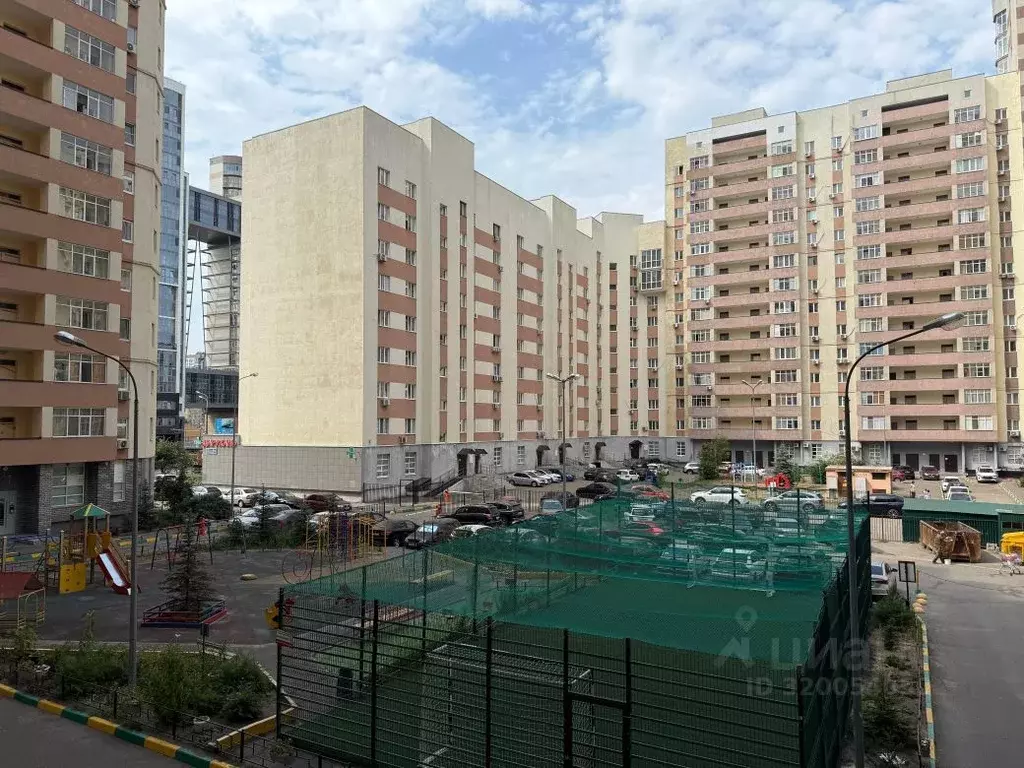 2-к кв. Татарстан, Казань ул. Адоратского, 1а (64.0 м) - Фото 0