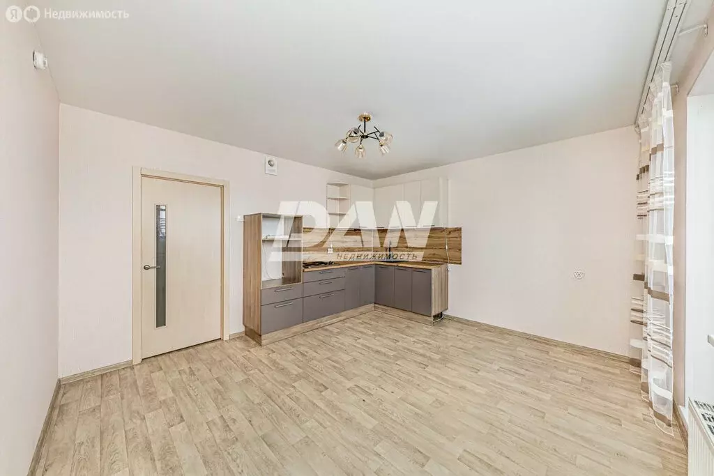 1-комнатная квартира: Челябинск, улица Маршала Чуйкова, 11 (45 м) - Фото 2