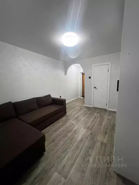 2-к кв. Саха (Якутия), Якутск ул. Хабарова, 9 (30.0 м) - Фото 1