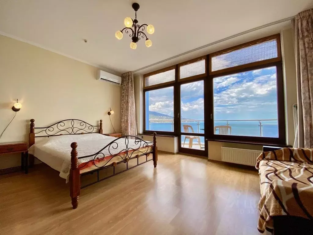 2-к кв. Крым, Ялта Приморский парк имени Гагарина кв-л,  (60.8 м) - Фото 2