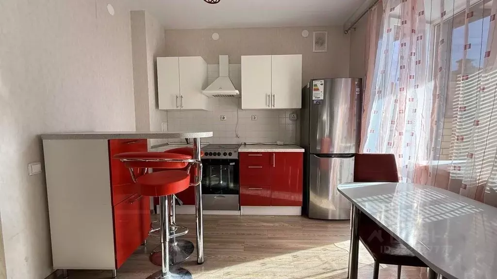 Студия Татарстан, Казань ул. Рауиса Гареева, 98 (28.0 м) - Фото 0