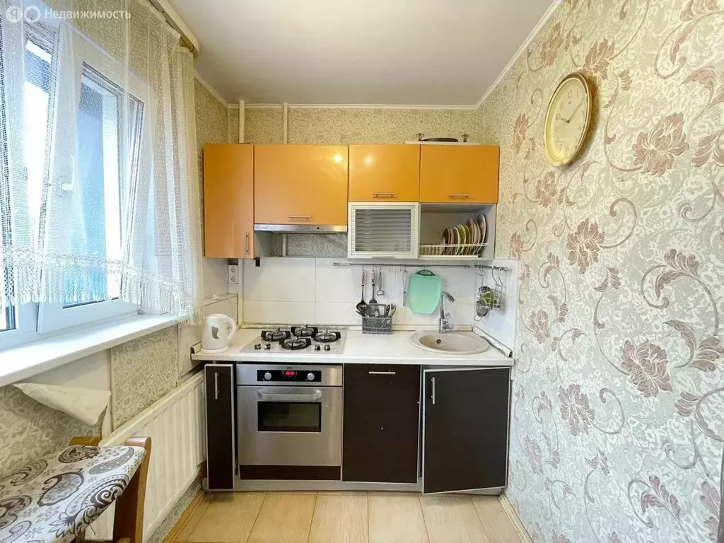 3-комнатная квартира: Новый Уренгой, Ленинградский проспект, 10 (61 м) - Фото 1