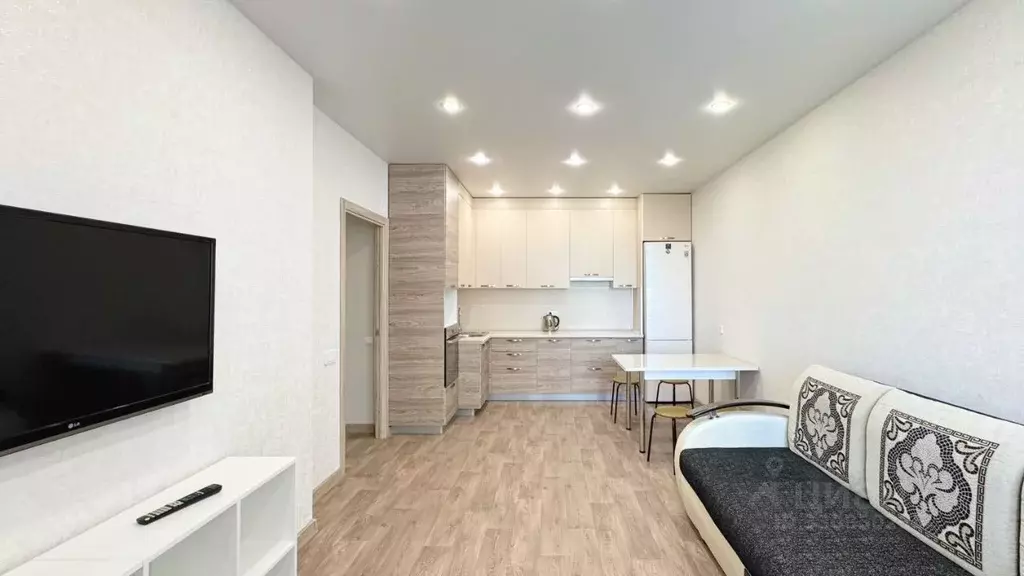 3-к кв. Татарстан, Казань ул. Аметьевская магистраль, 18к3 (75.0 м) - Фото 2