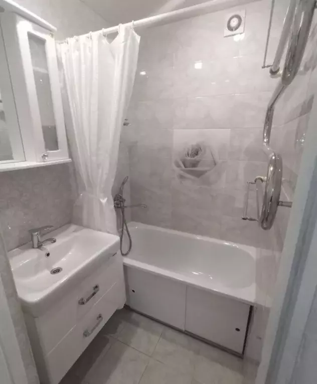 Продаётся 3-к квартира, 57 м - Фото 1