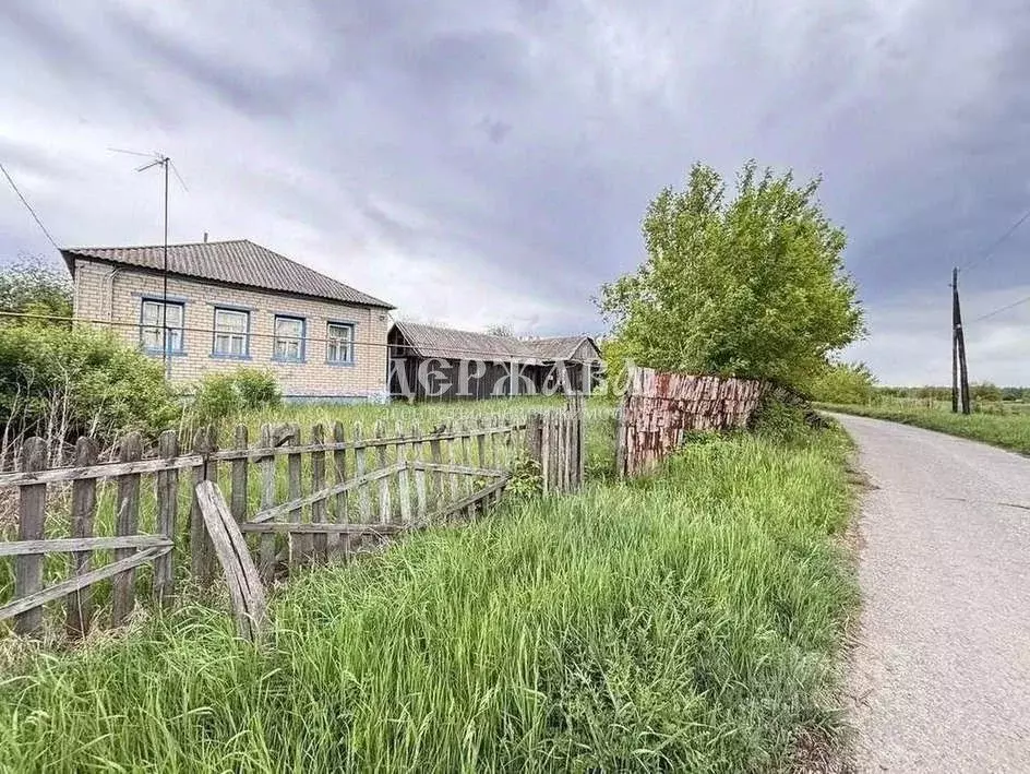 Дом в Белгородская область, Старооскольский городской округ, с. ... - Фото 2