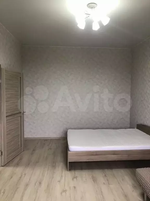 1-к. квартира, 40 м, 3/3 эт. - Фото 1