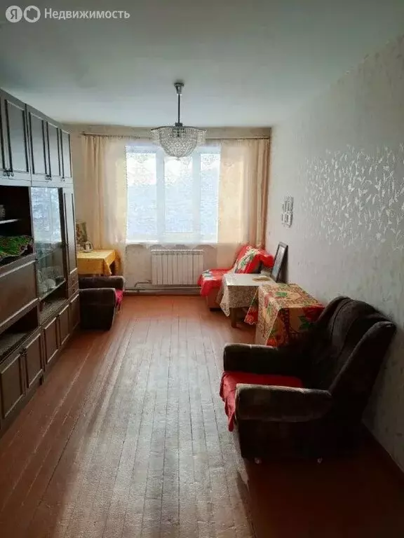 3-комнатная квартира: посёлок городского типа Арти, Заводская улица, ... - Фото 2