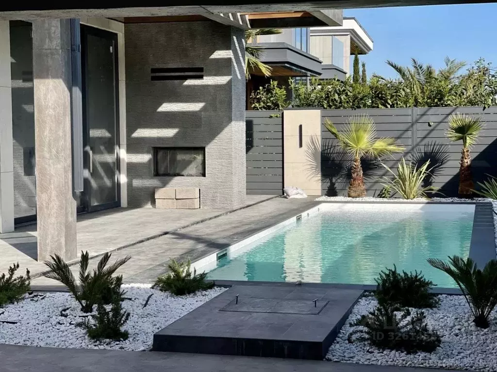 Дом в Краснодарский край, Сочи Сириус пгт, ул. Рекордов (300 м) - Фото 2