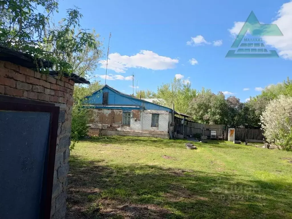 Участок в Оренбургская область, Оренбург с. Краснохолм, ул. России, 3 ... - Фото 0