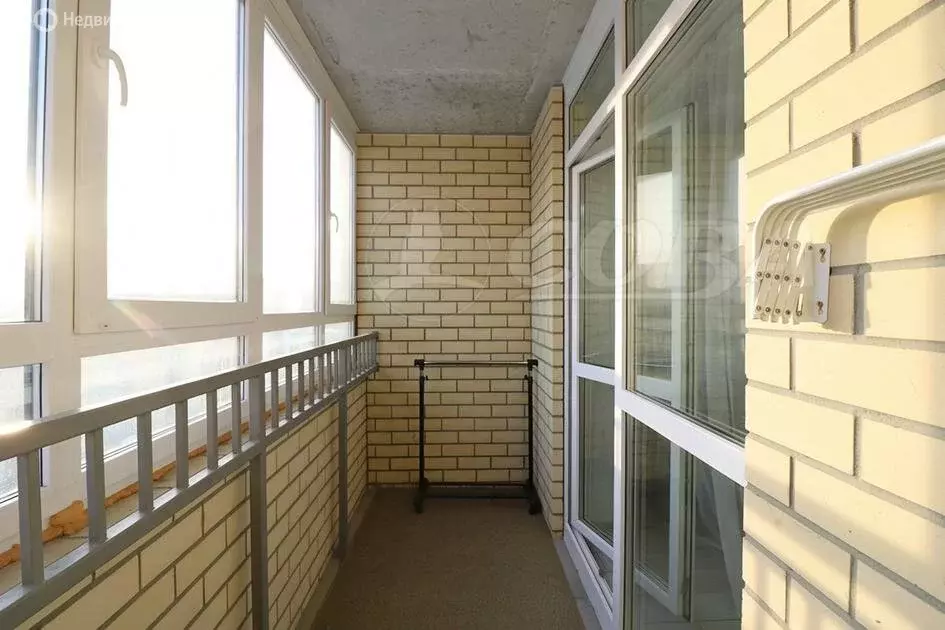 Квартира-студия: Тюмень, улица Газовиков, 73 (29.2 м) - Фото 0