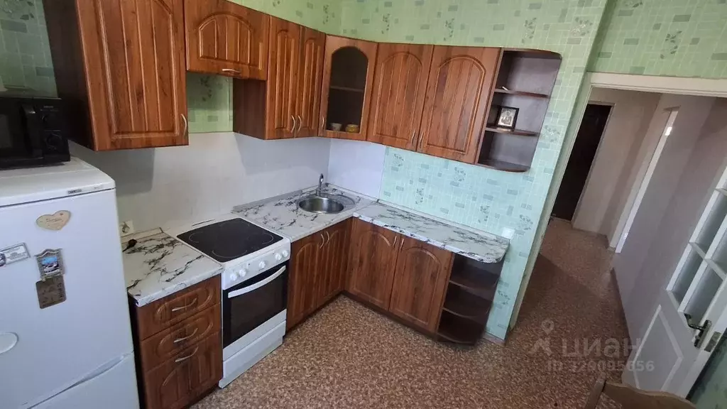 1-к кв. Белгородская область, Старый Оскол Дубрава мкр, 3 кв-л, 11 ... - Фото 2