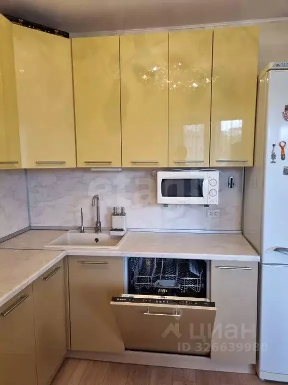 3-к кв. Башкортостан, Уфа ул. Менделеева, 201/2 (75.5 м) - Фото 1