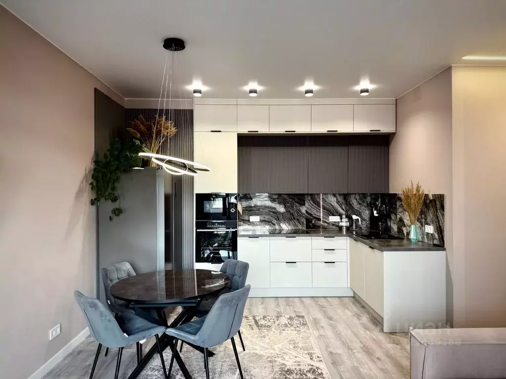 3-к кв. Свердловская область, Екатеринбург ул. Щорса, 53 (77.0 м) - Фото 2