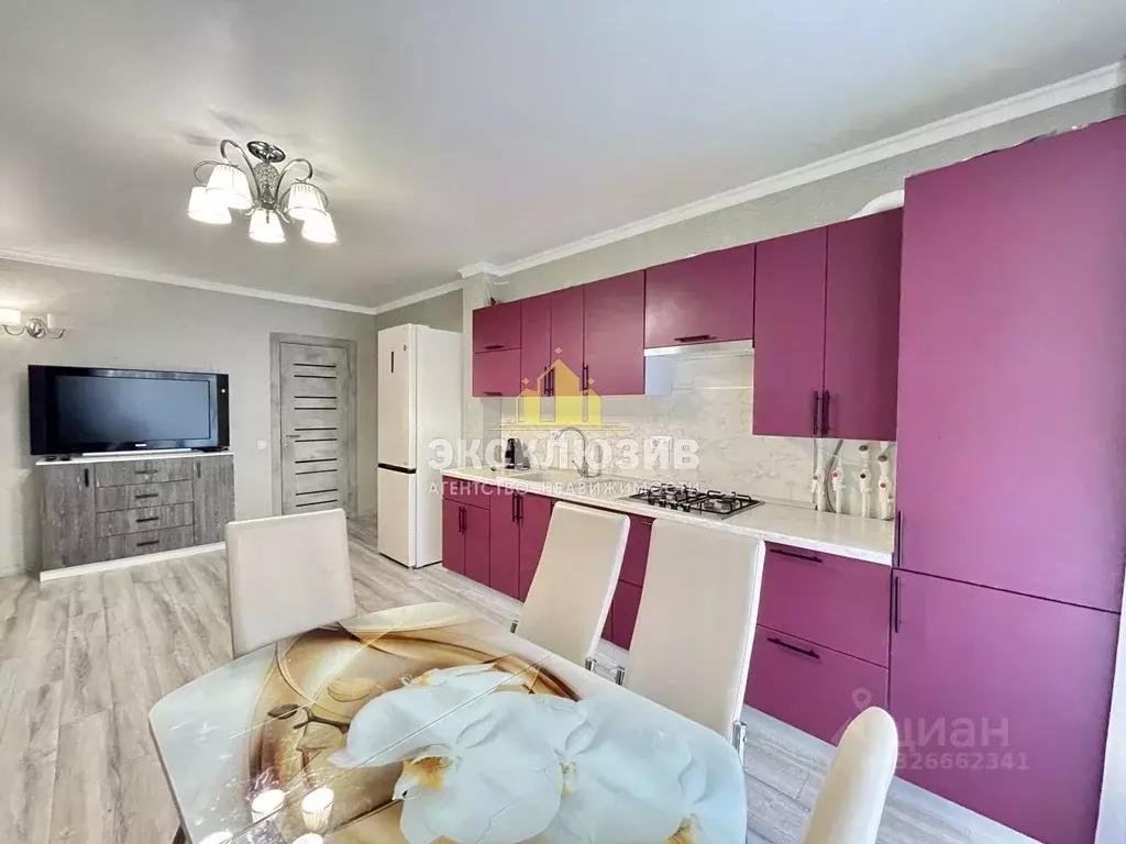 1-к кв. Ставропольский край, Ессентуки Октябрьская ул., 8 (56.0 м) - Фото 1