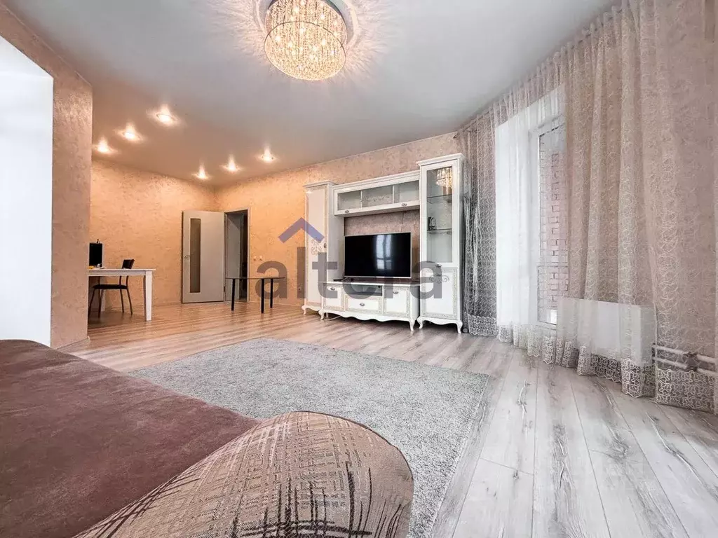 3-к кв. Татарстан, Казань ул. Зур Урам, 1К (95.0 м) - Фото 1