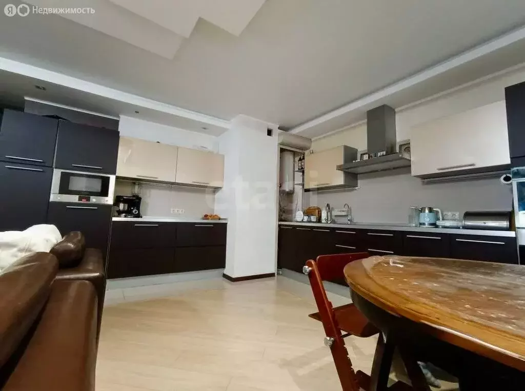 3-комнатная квартира: Энгельс, улица Тельмана, 6Д (118 м) - Фото 1