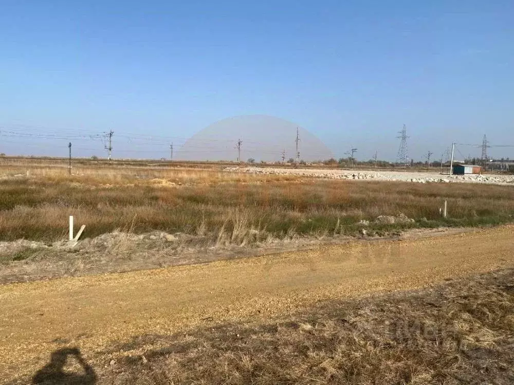 Участок в Крым, Сакский район, Лесновское с/пос, с. Прибрежное ул. ... - Фото 1