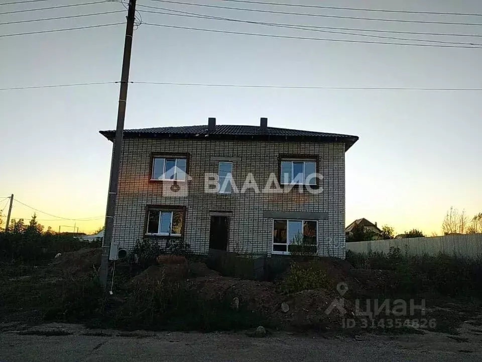 Дом в Татарстан, Нижнекамск 36-й мкр, ул. Афанасовская (270 м) - Фото 0