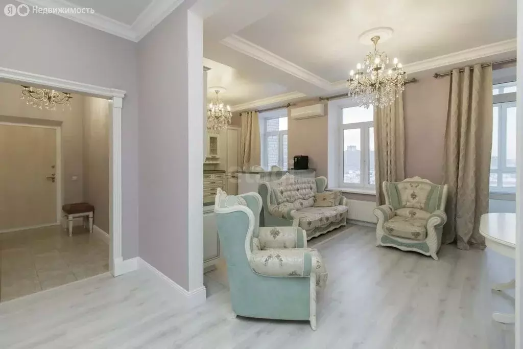 3-комнатная квартира: Тюмень, улица Раушана Абдуллина, 1 (115 м) - Фото 2