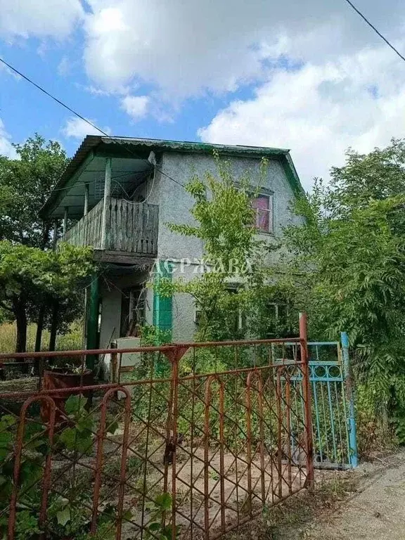 Дом в Белгородская область, Старооскольский городской округ, с. ... - Фото 1