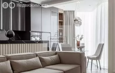 3-комнатная квартира: Екатеринбург, улица Крылова, 27 (96.9 м) - Фото 0