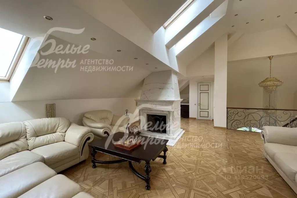 Дом в Москва д. Милюково, пер. 1-й Цветочный (580 м) - Фото 0