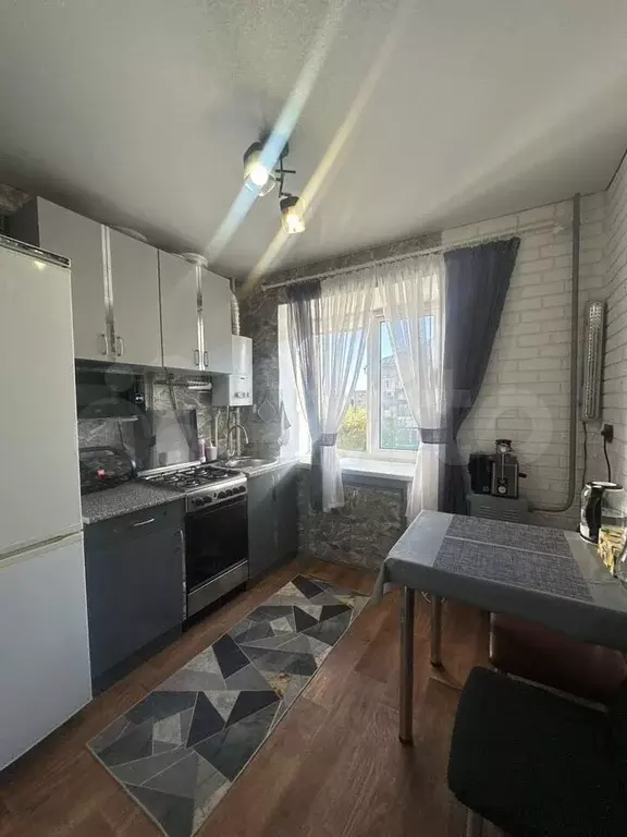 3-к. квартира, 43 м, 4/5 эт. - Фото 0