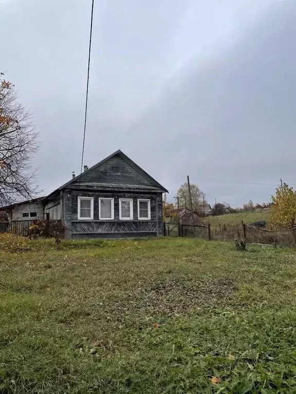 Дом в Новгородская область, Валдайский район, Едровское с/пос, с. ... - Фото 0