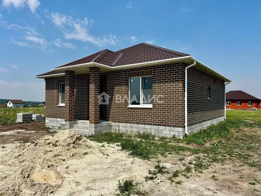 Дом в Белгородская область, Белгородский район, пос. Майский просп. ... - Фото 1