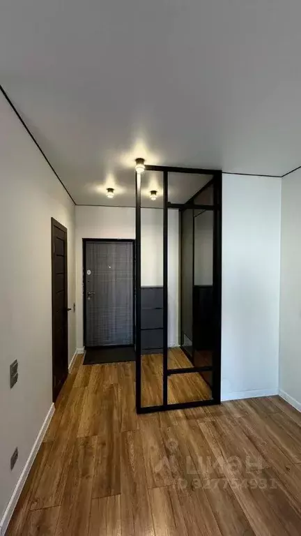 Студия Приморский край, Владивосток ул. Нейбута, 8 (27.1 м) - Фото 1