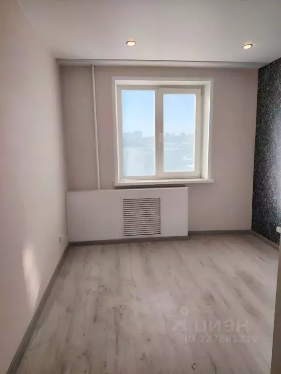 Студия Красноярский край, Красноярск ул. Калинина, 10 (12.0 м) - Фото 1