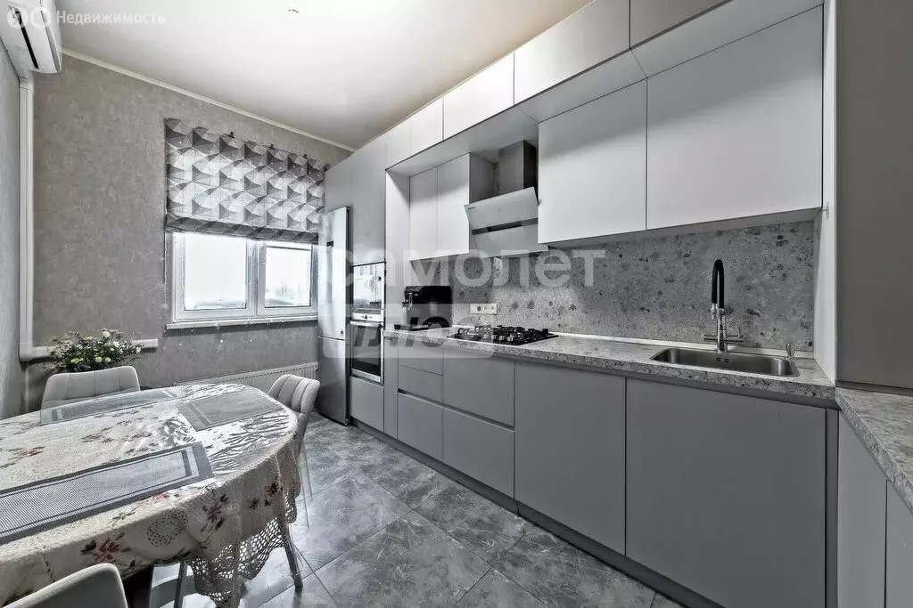 3-комнатная квартира: деревня Болтино, улица Баздырева, 9 (79.8 м) - Фото 1