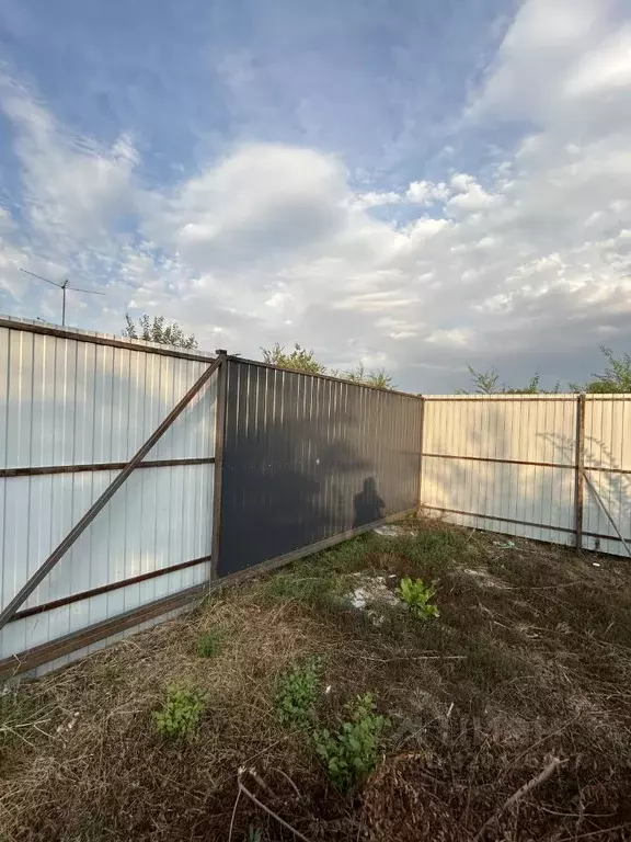 Участок в Саратовская область, Энгельсский район, Красноярское ... - Фото 0