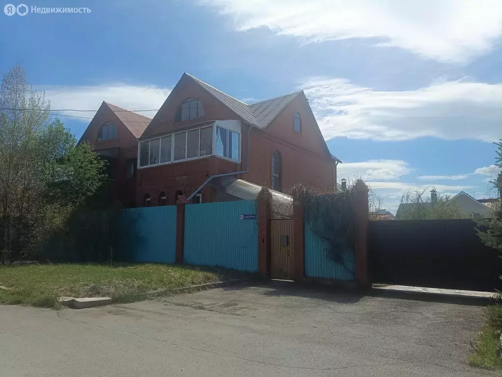 Дом в Вавиловец, улица Олега Митяева, 15 (200 м) - Фото 1