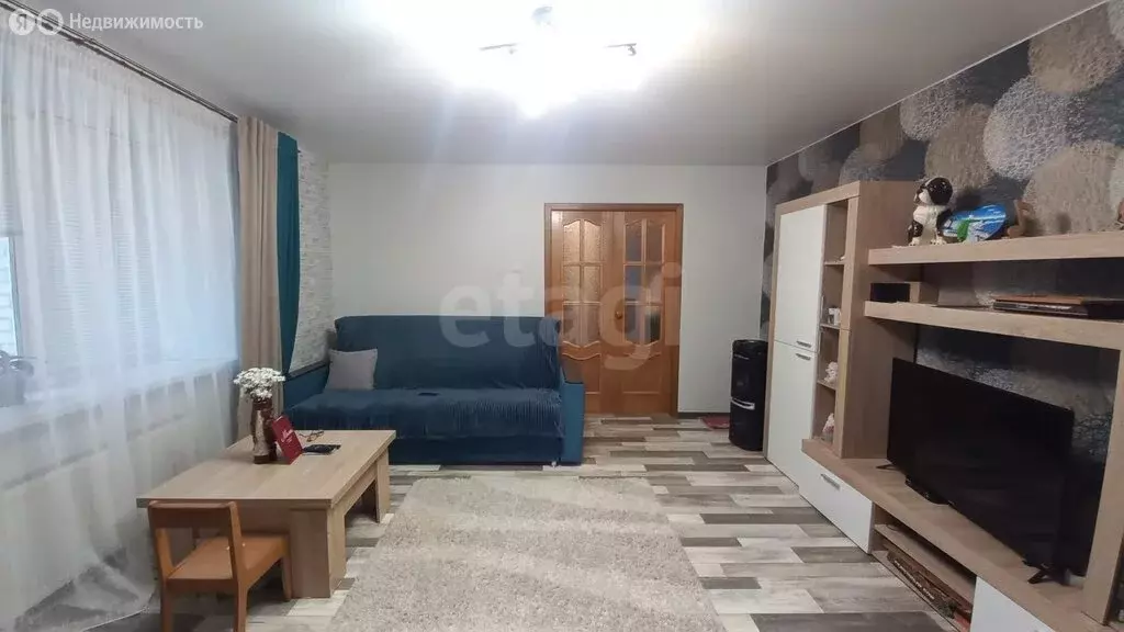 3-комнатная квартира: Заводоуковск, Федеративная улица, 6 (70 м) - Фото 1