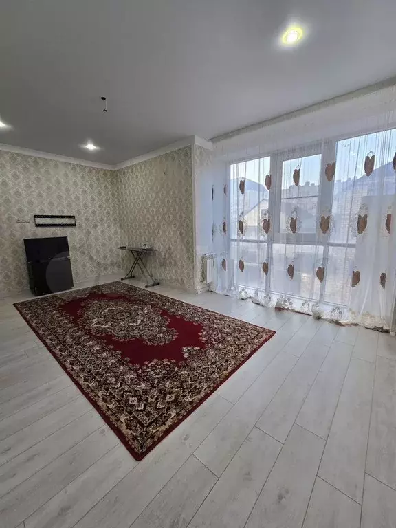 3-к. квартира, 100 м, 2/18 эт. - Фото 1