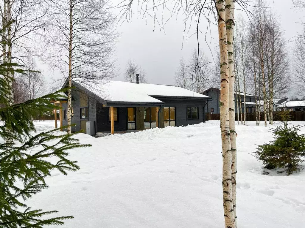 Коттедж в Ленинградская область, Выборгский район, Полянское с/пос, ... - Фото 1