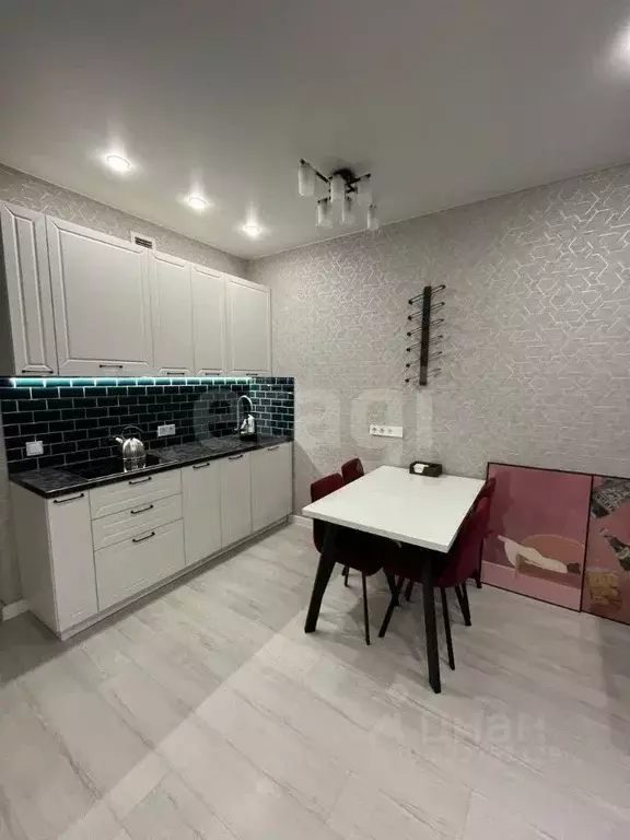 Студия Тюменская область, Тюмень ул. 2-я Луговая, 24к3 (29.5 м) - Фото 2