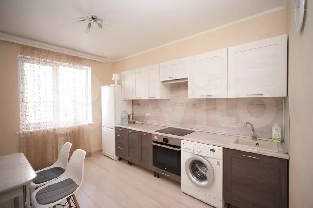 2-к. квартира, 65 м, 7/14 эт. - Фото 1