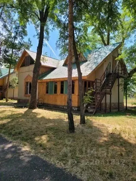 Дом в Волгоградская область, Среднеахтубинский район, Красное с/пос, ... - Фото 0