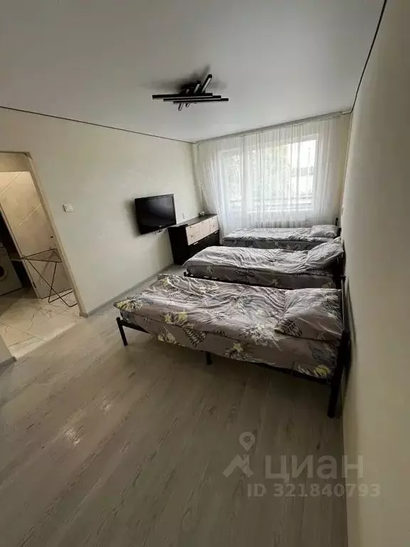 1-к кв. Свердловская область, Кировград Набережная ул., 6 (32.0 м) - Фото 2