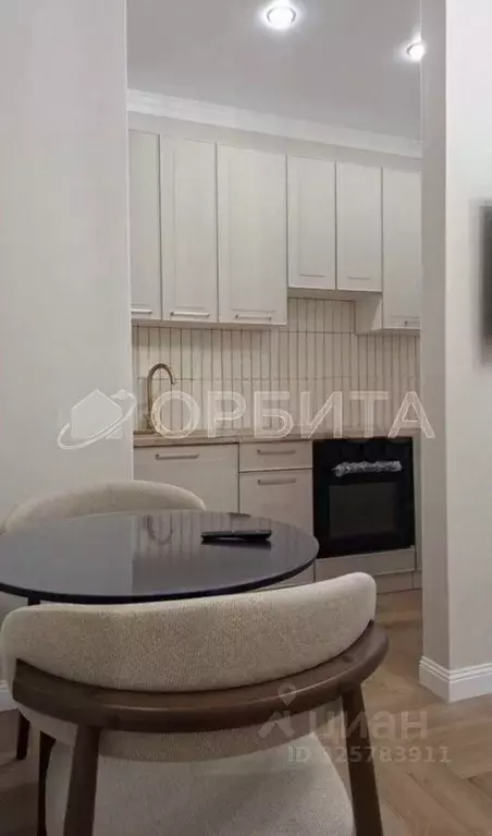 Студия Тюменская область, Тюмень ул. Эльвиры Федоровой, 1 (28.0 м) - Фото 0