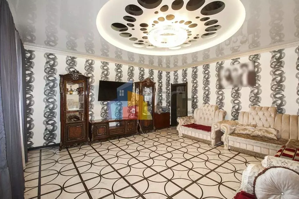 Дом в Тульская область, Одоев рп ул. 50 лет Октября (206 м) - Фото 1