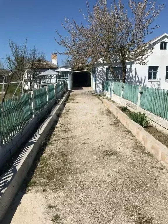 Дом в Крым, Сакский район, с. Добрушино ул. Урожайная, 21 (53 м) - Фото 2