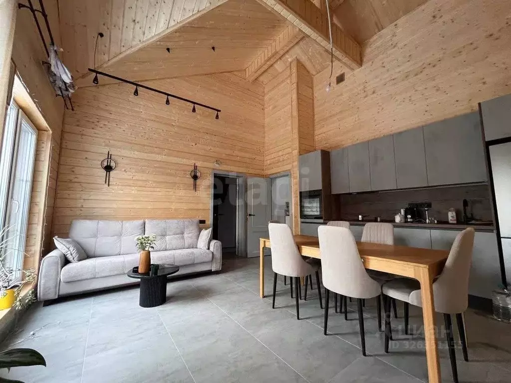 Дом в Московская область, Одинцовский городской округ, с. Жаворонки, ... - Фото 1