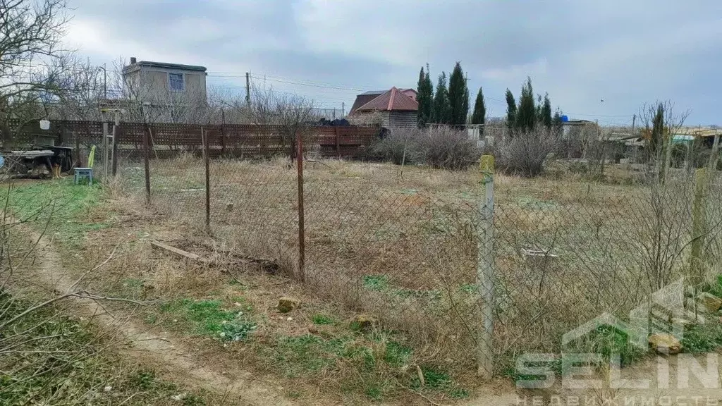 Участок в Крым, Евпатория городской округ, Новоозерное пгт, Скалистый ... - Фото 0