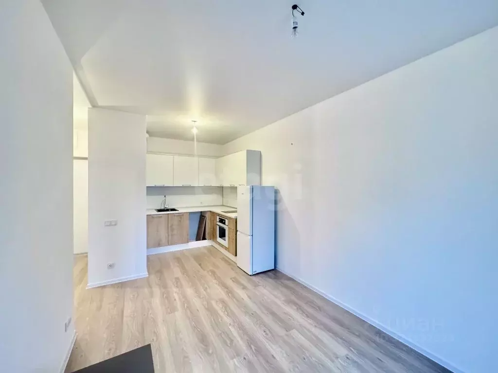 1-к кв. Тюменская область, Тюмень ул. Юрия Рогачева, 11к2 (32.0 м) - Фото 1