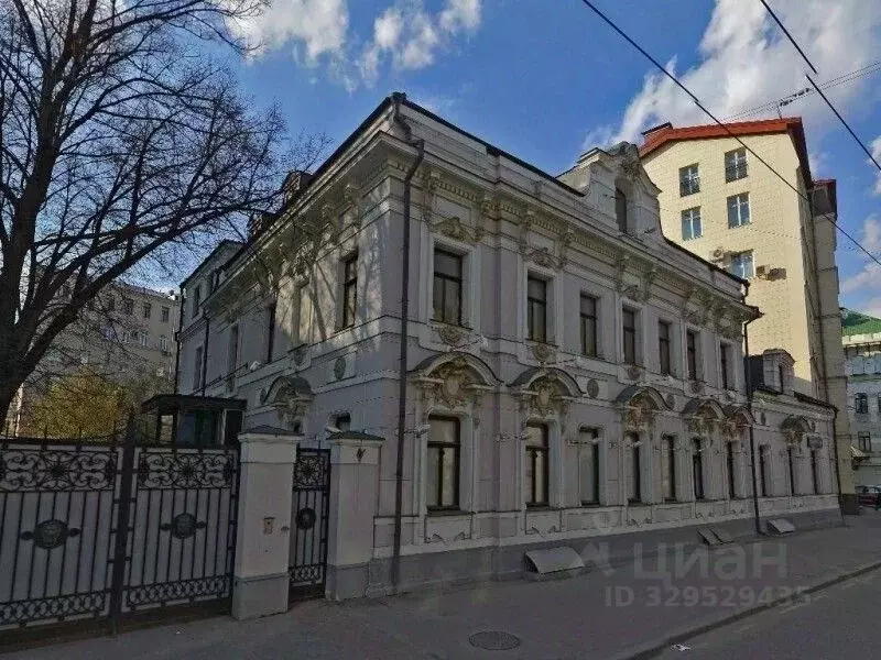 Офис в Москва ул. Остоженка, 24 (1500 м) - Фото 1
